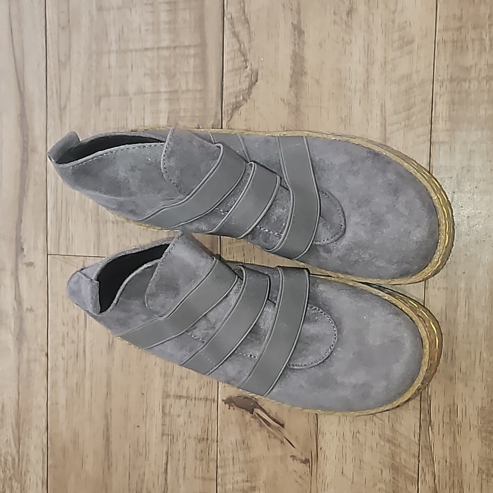 Size 41 shoes